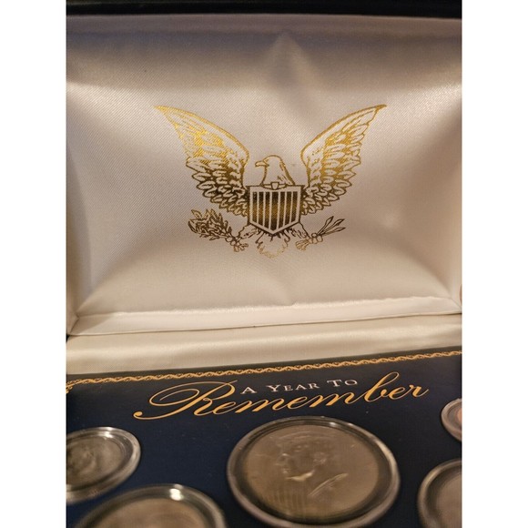 American Historic Society A Year To Remember 2001 Coins Certificates Etc - Picture 5 of 11